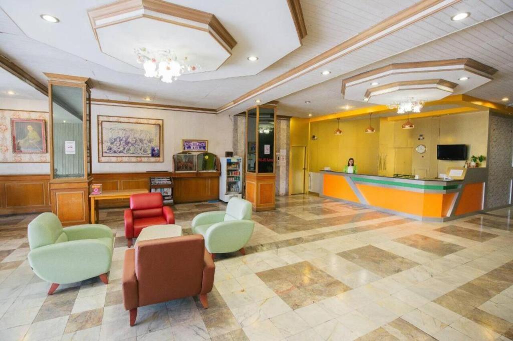 Lake Inn Hotel Сонгкхла Экстерьер фото